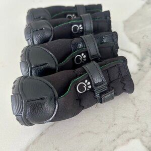 ✨NWOT✨ QUMY Dog Boots                       😍 HOST PICK 😍